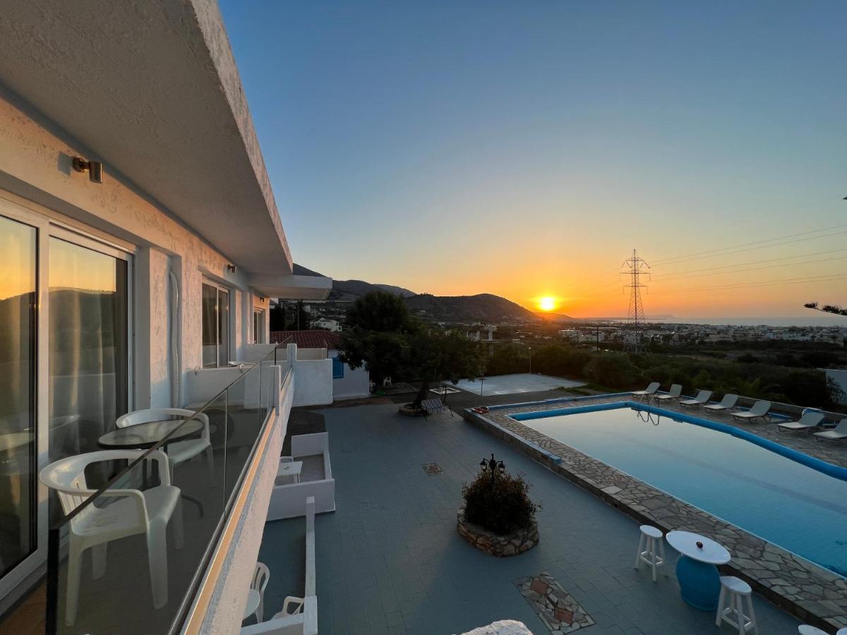 Silia Suites Malia Eksteriør billede