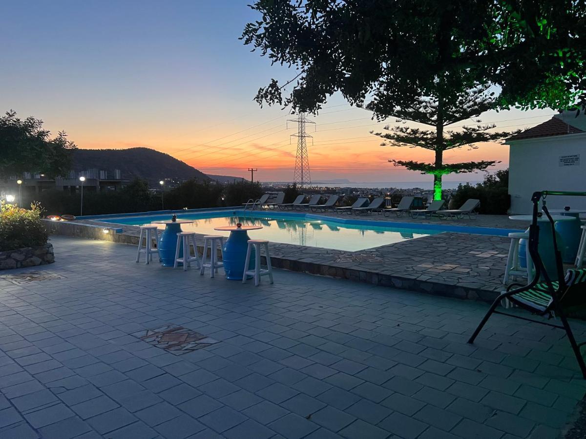Silia Suites Malia Eksteriør billede