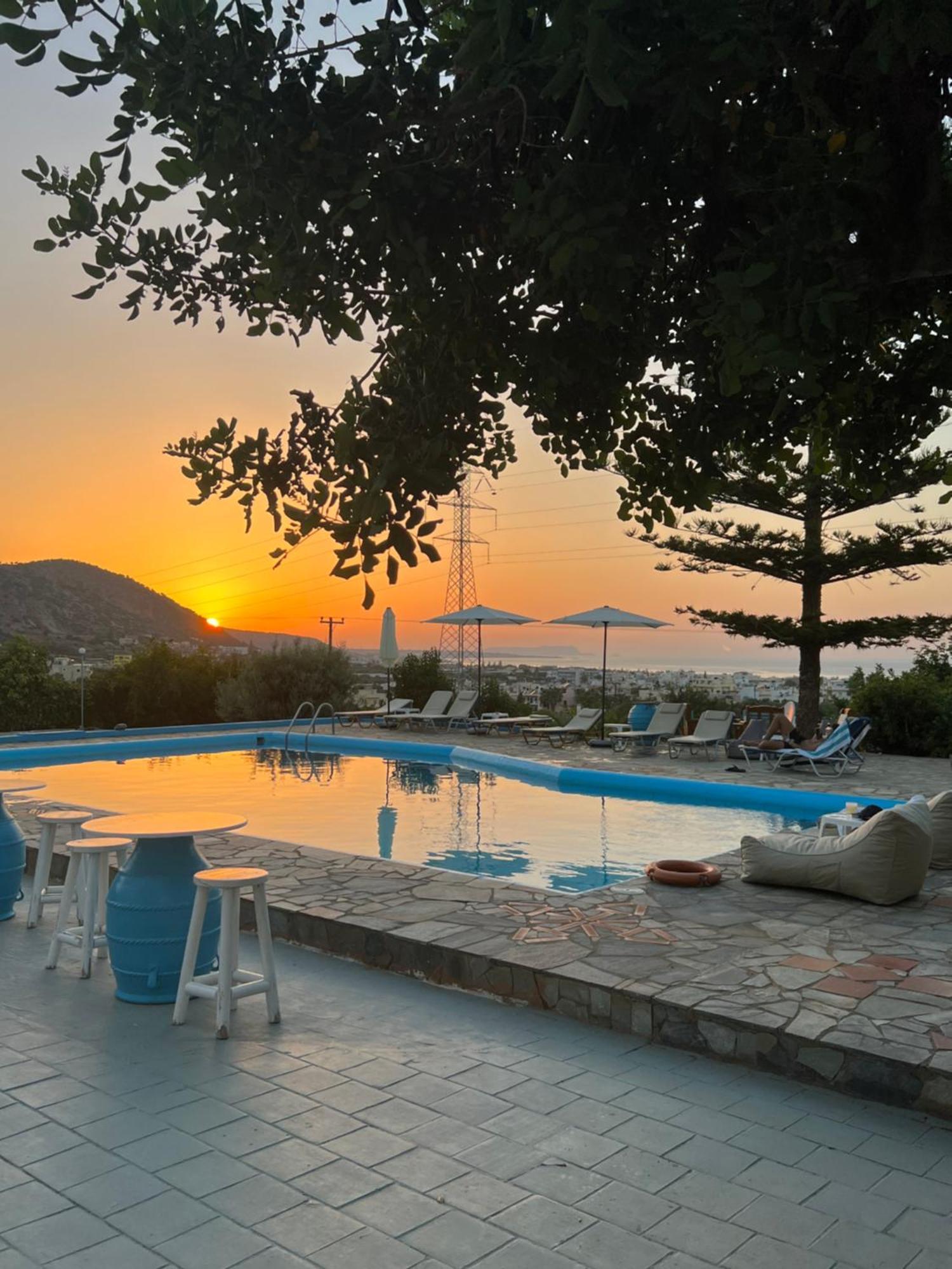 Silia Suites Malia Eksteriør billede