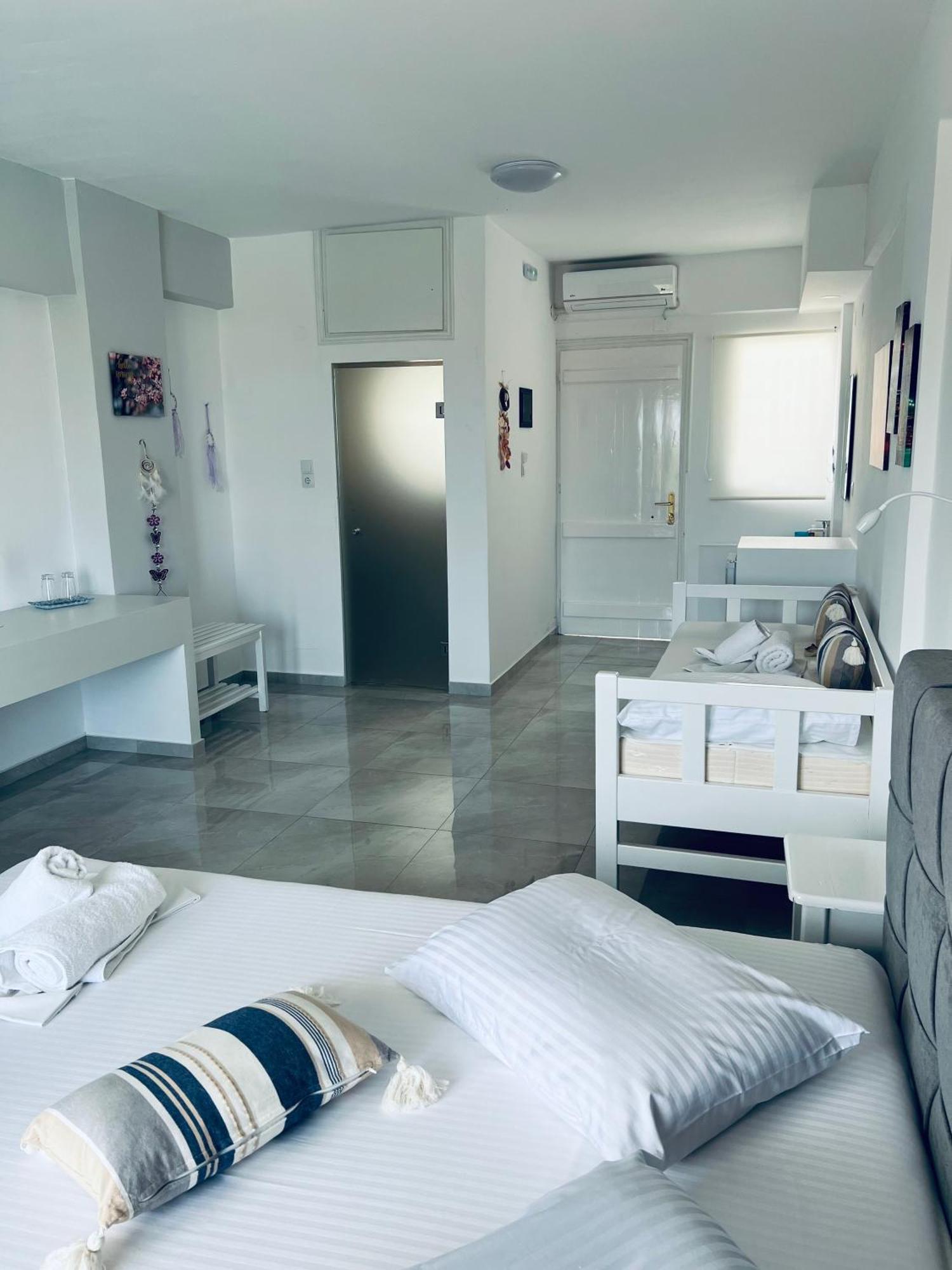 Silia Suites Malia Eksteriør billede
