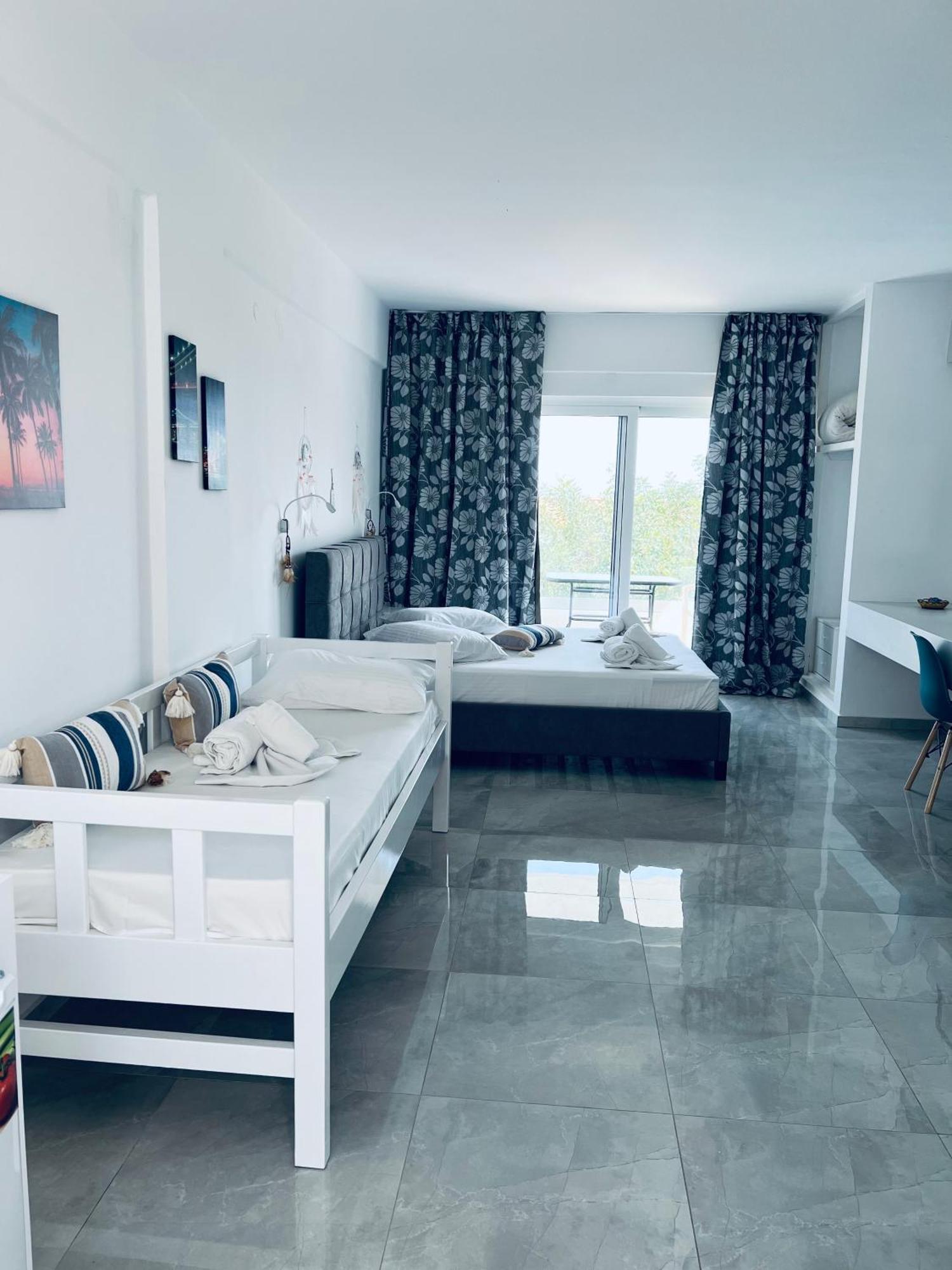 Silia Suites Malia Eksteriør billede