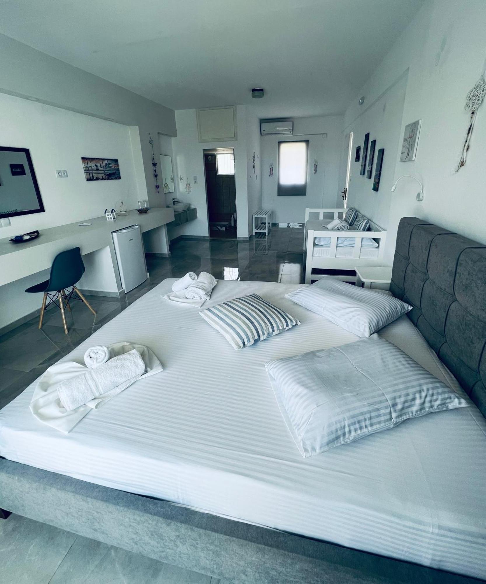 Silia Suites Malia Eksteriør billede