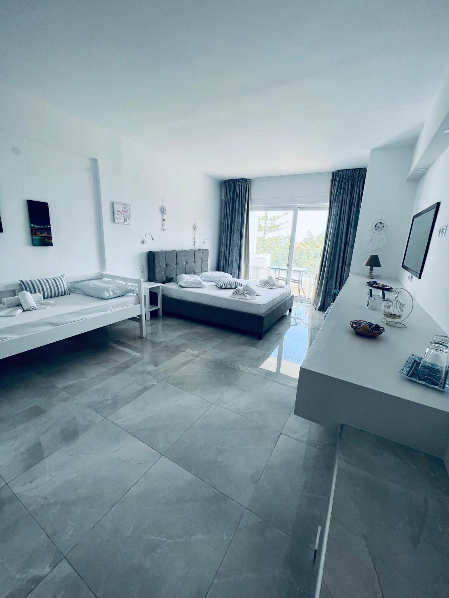 Silia Suites Malia Eksteriør billede
