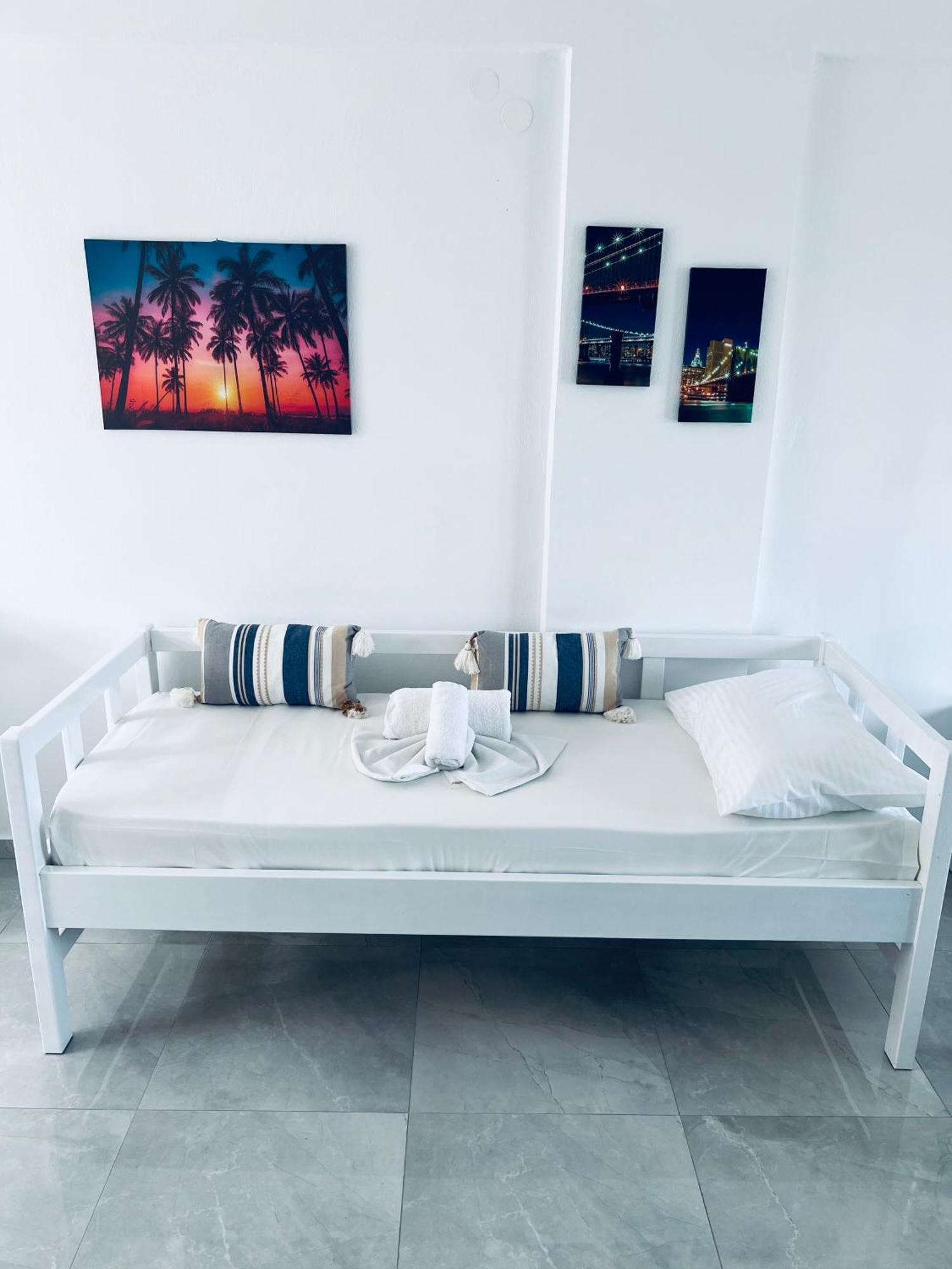 Silia Suites Malia Eksteriør billede