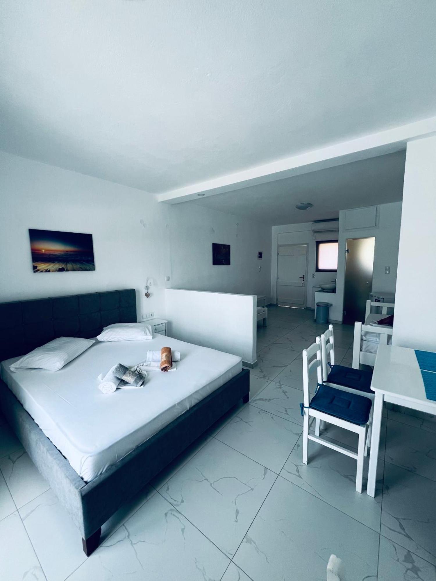 Silia Suites Malia Eksteriør billede