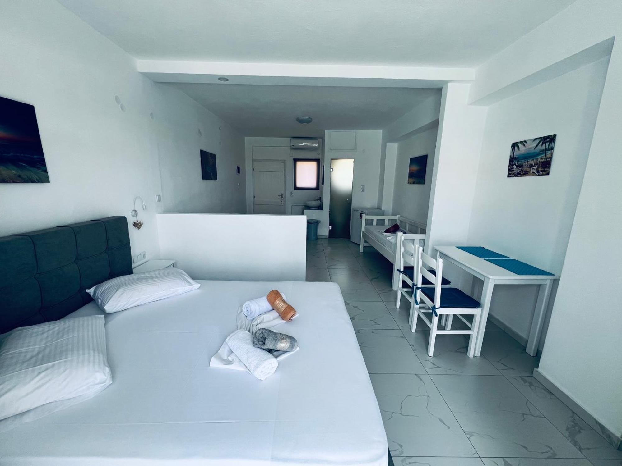 Silia Suites Malia Eksteriør billede